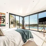 Luxueuse 