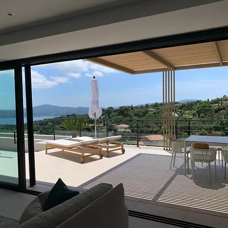 De Prestige Avec Piscine Et Vue 10 Personnes 빌라 그리모