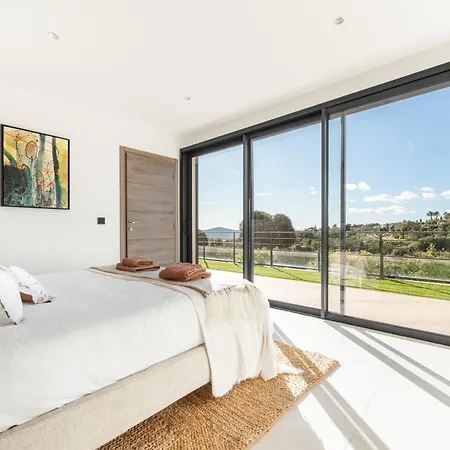 Villa De Prestige Avec Piscine Et Vue 10 Personnes